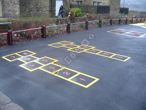 Photo of playground marking/equipment - Hopscotch 1 - 8 T | Nursery and Reception / School playground markings / Primary schools / Hopscotch / Activity / Exercise Related